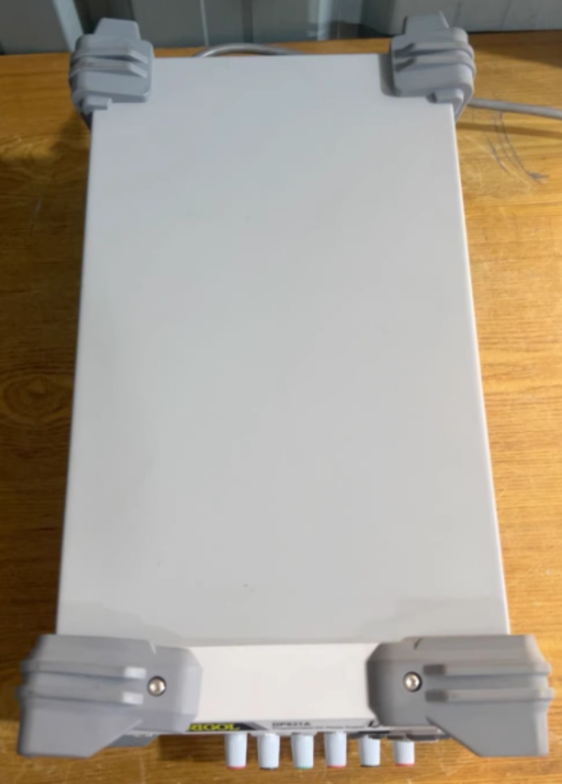 1pc Rigol DP831A Triple Output - огляд і ціна Linear Dc Power Supply Triple Output